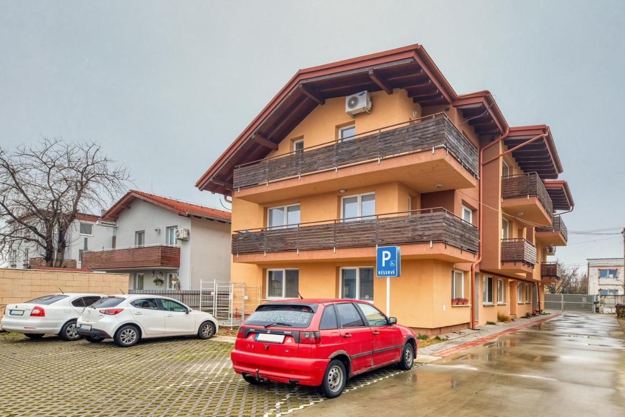 Dream Apartment Братислава Экстерьер фото